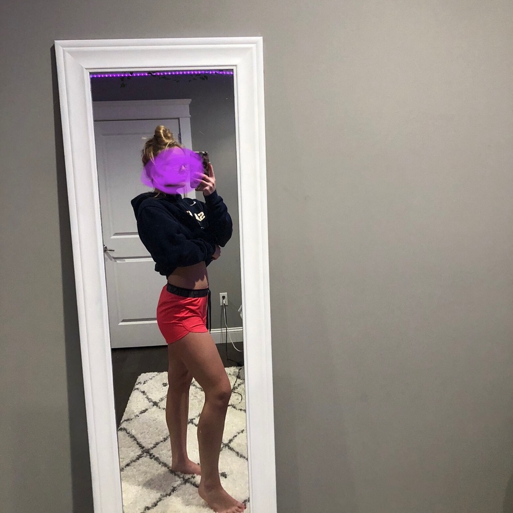 Underarmour athletic shorts